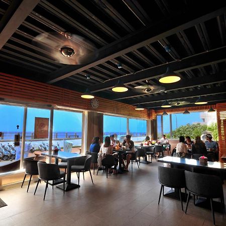 綠島 綠堤濱海旅店 Bed & Breakfast Lyudao Exterior photo
