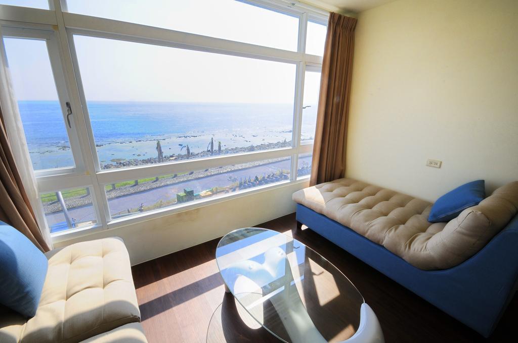 綠島 綠堤濱海旅店 Bed & Breakfast Lyudao Exterior photo